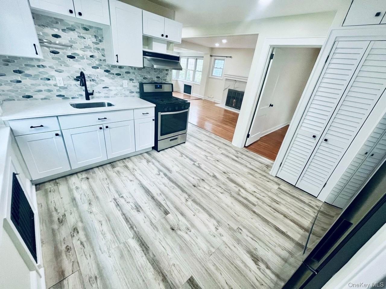 48 Lincoln St #1stFL - Photo 6 of 11
