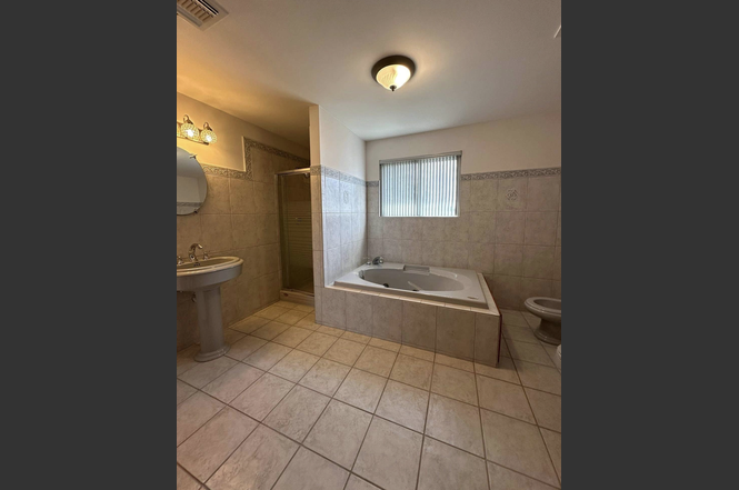 1500 Chicago Avenue - Photo 4 of 9