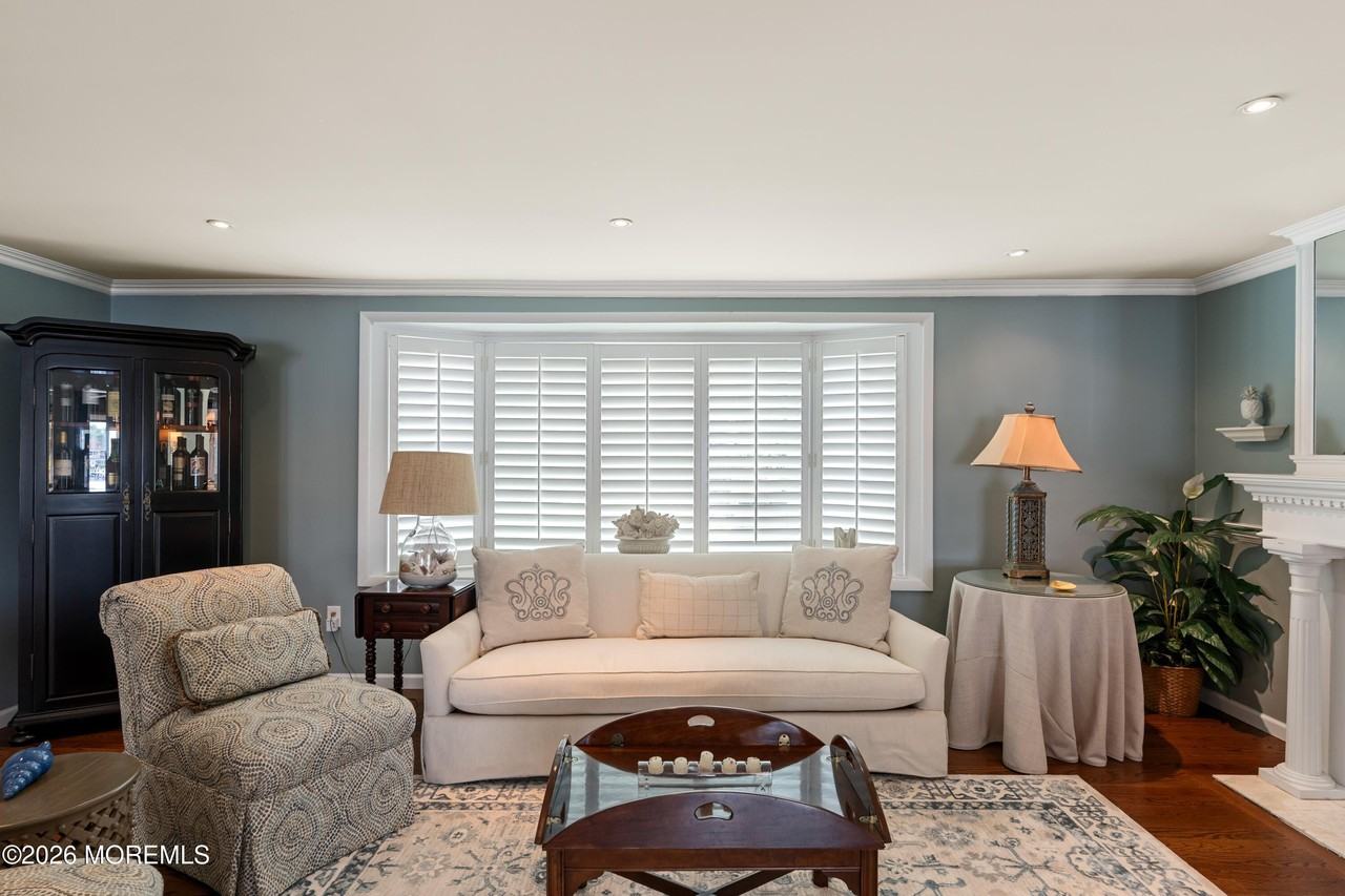 12 Lori Rd - Photo 6 of 28