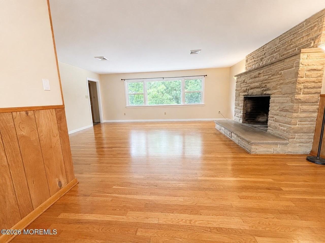 99 Old Halfway Rd - Photo 4 of 20