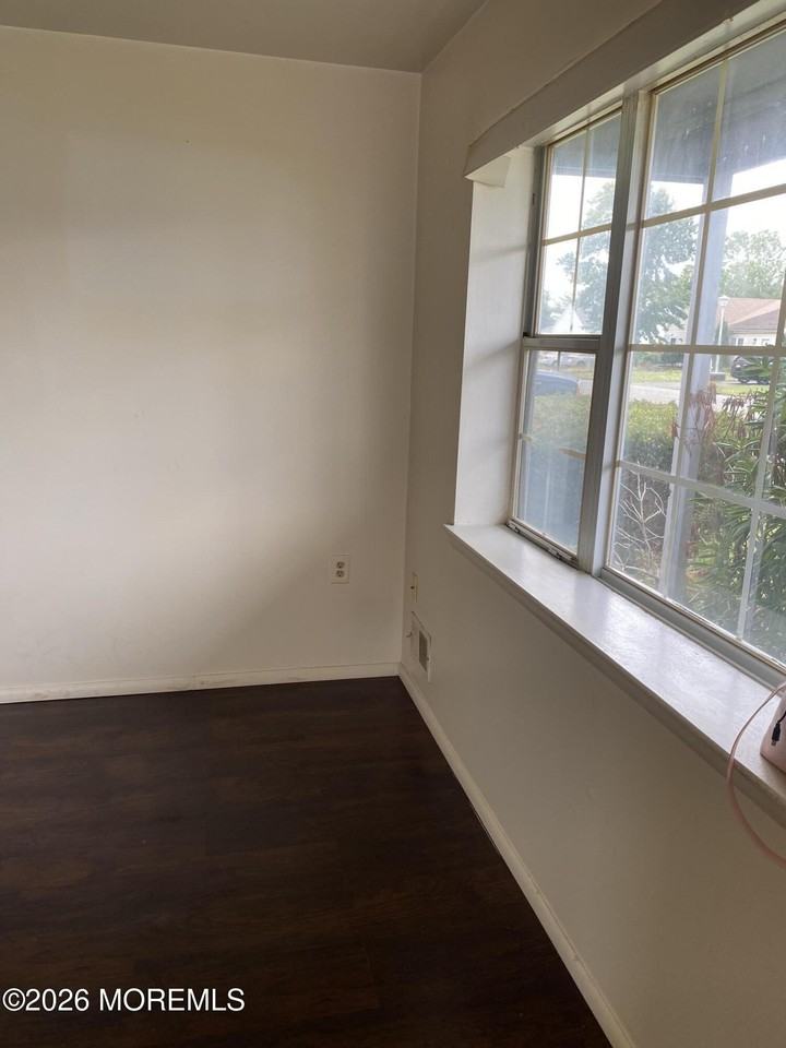 3228 Mystic Port Pl - Photo 3 of 12