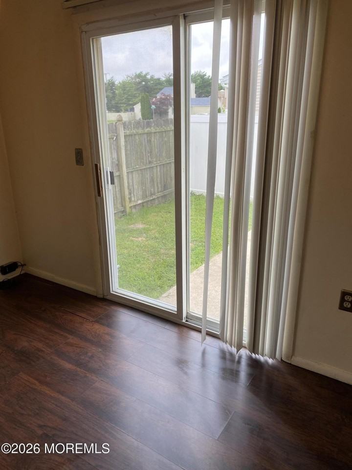 3228 Mystic Port Pl - Photo 6 of 12