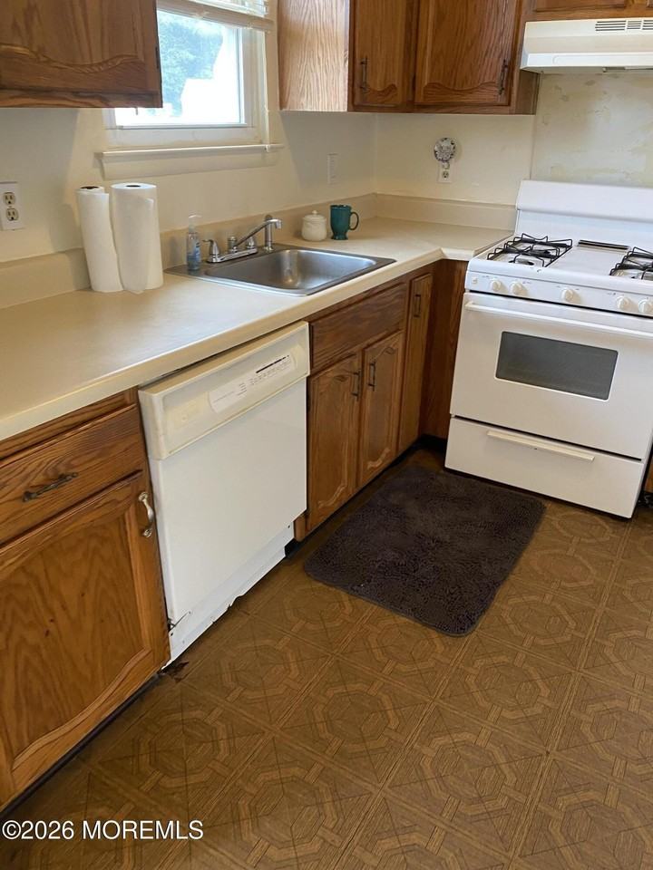 3228 Mystic Port Pl - Photo 7 of 12