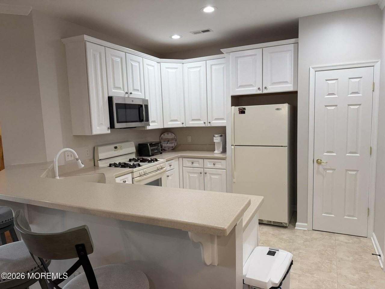 22 Cooper Ave #207 - Photo 7 of 27