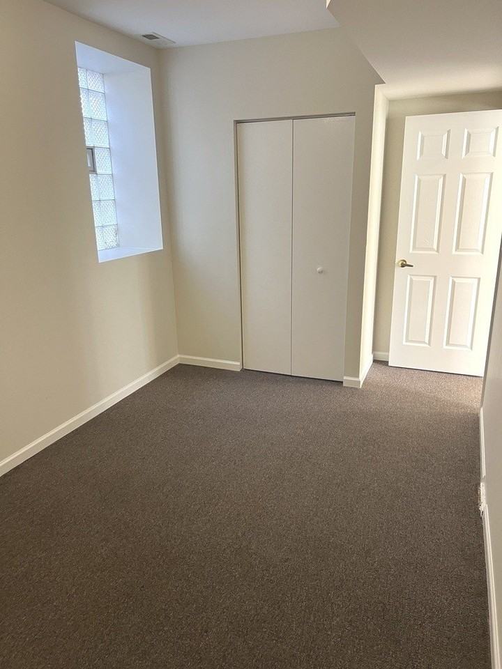4822 W Berteau Ave #G - Photo 7 of 12