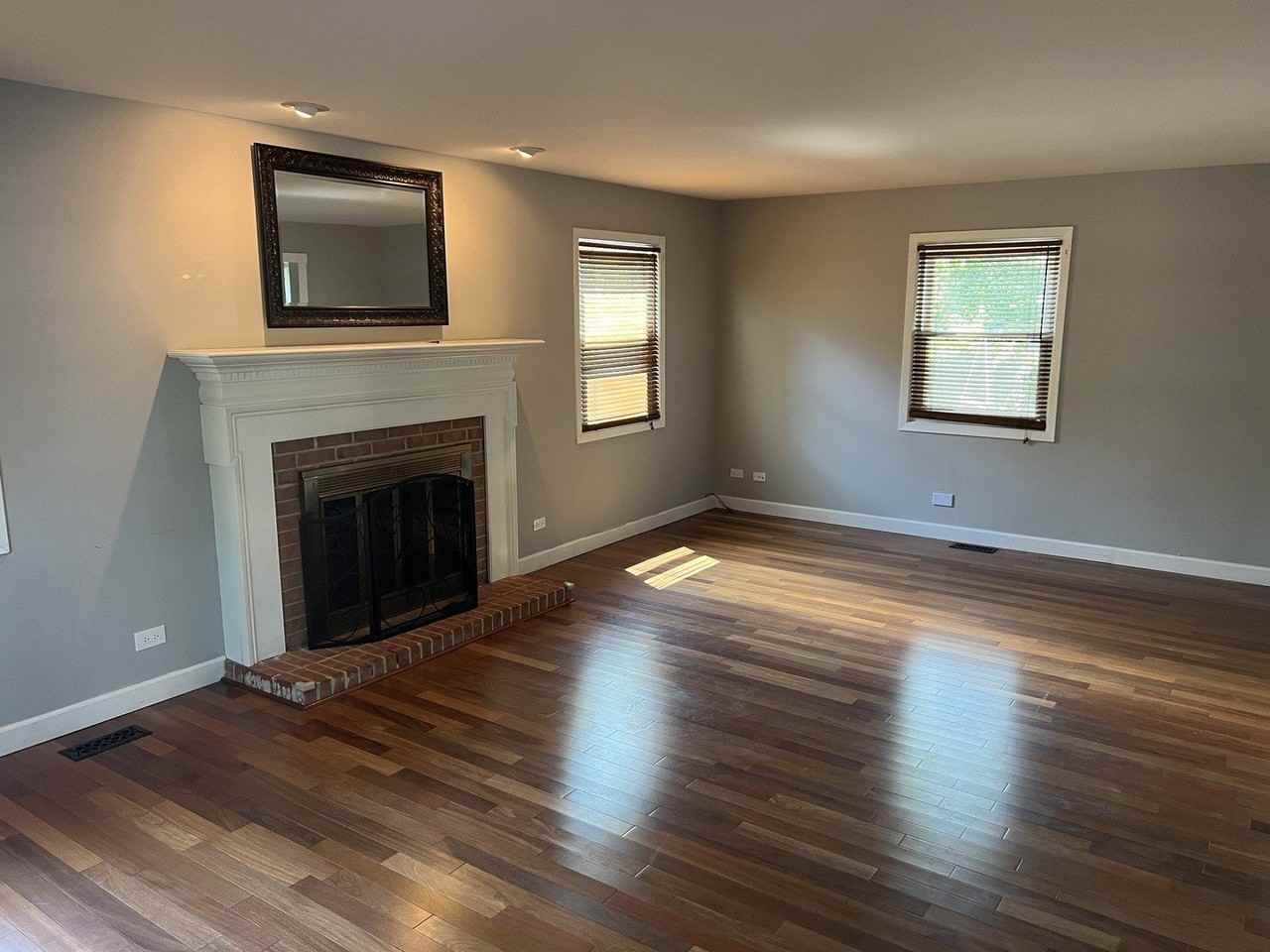 1927 Farmington Ct - Photo 3 of 27