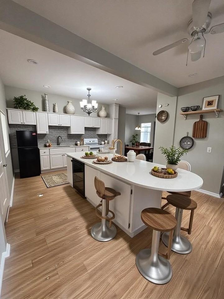 2525 N Ashland Ave #2R - Photo 2 of 8