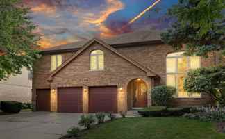 featured image of 196 Rosedale Ct