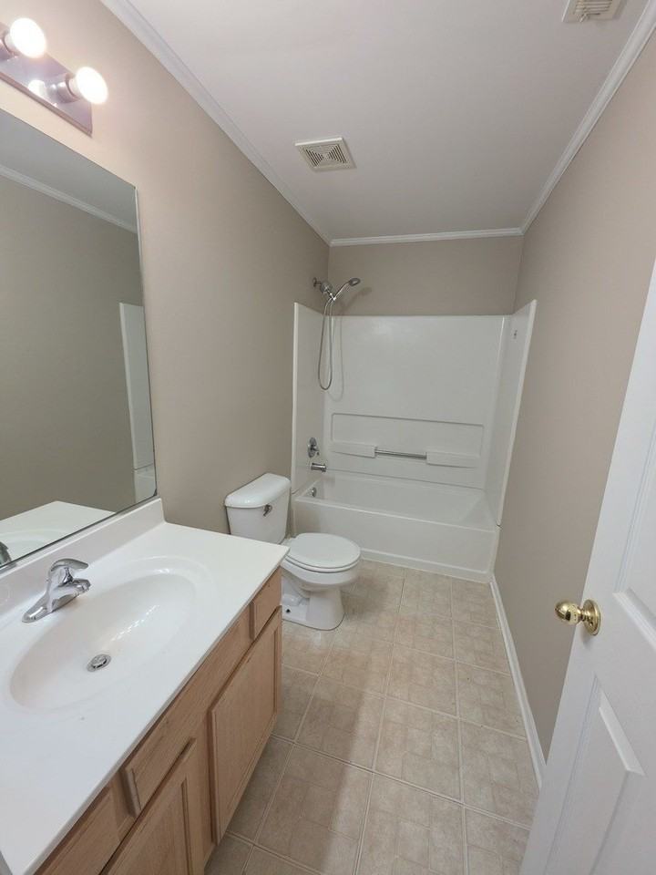 369 Evergreen Cir #369 - Photo 6 of 15