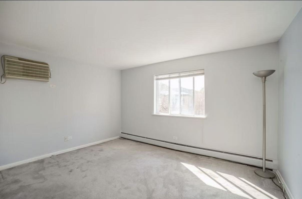 930 Ontario St #4F - Photo 6 of 10