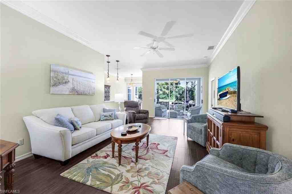 26409 Clarkston Dr - Photo 2 of 18