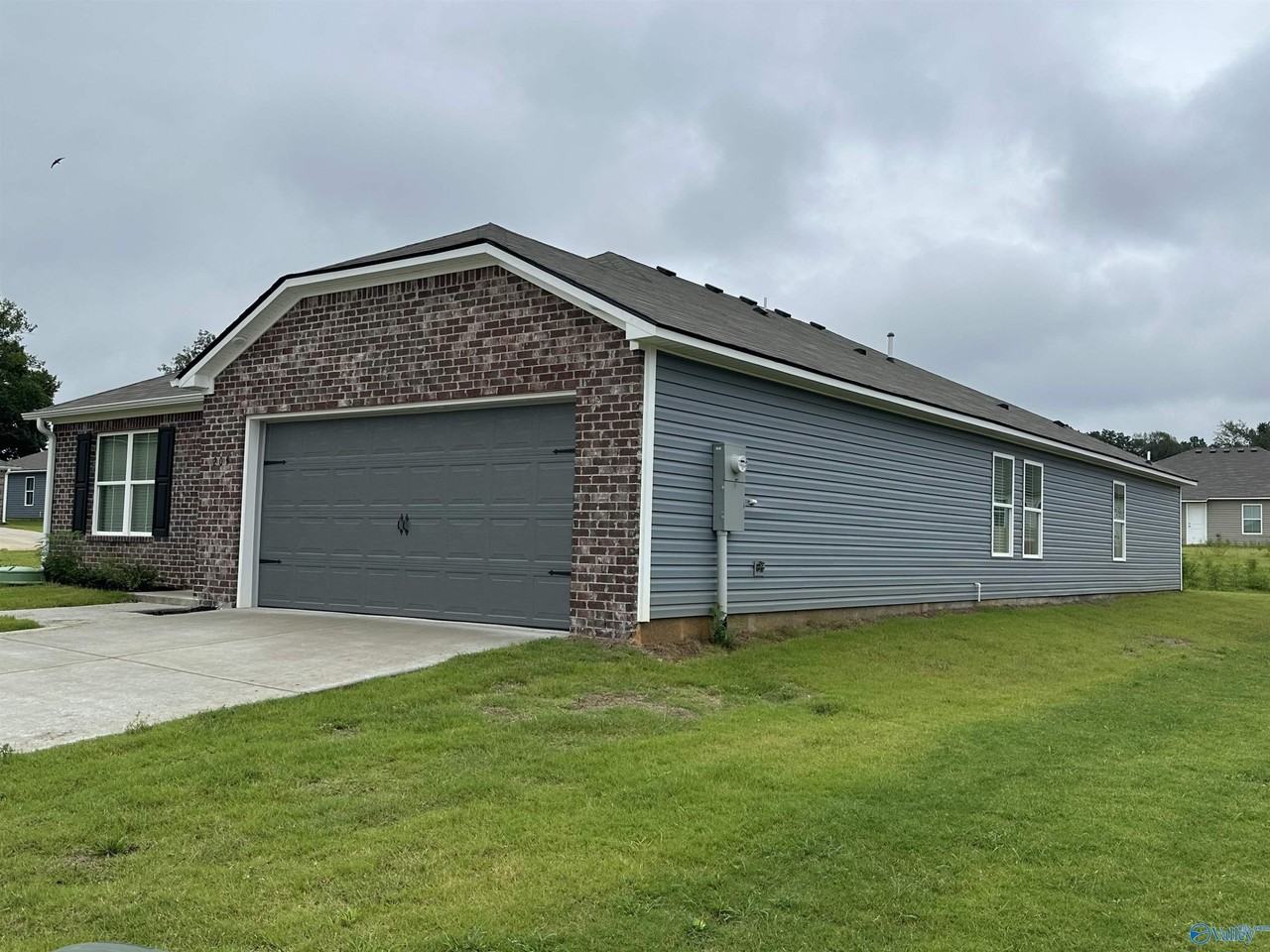 205 Six Pence Court - Photo 2 of 18