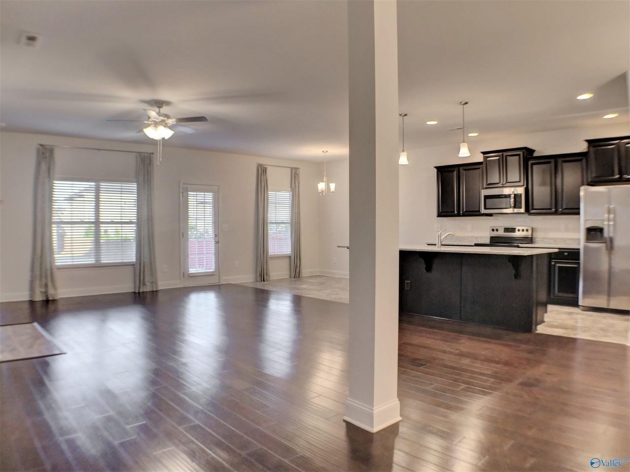 210 Properzi Way Sw - Photo 4 of 20