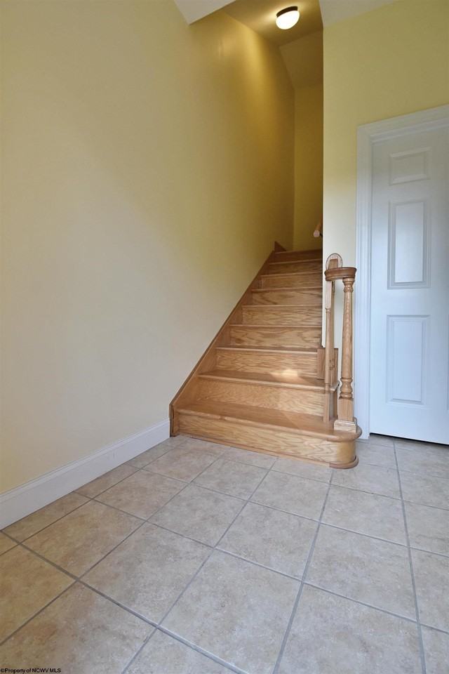 208 Timber Ridge Dr - Photo 3 of 23