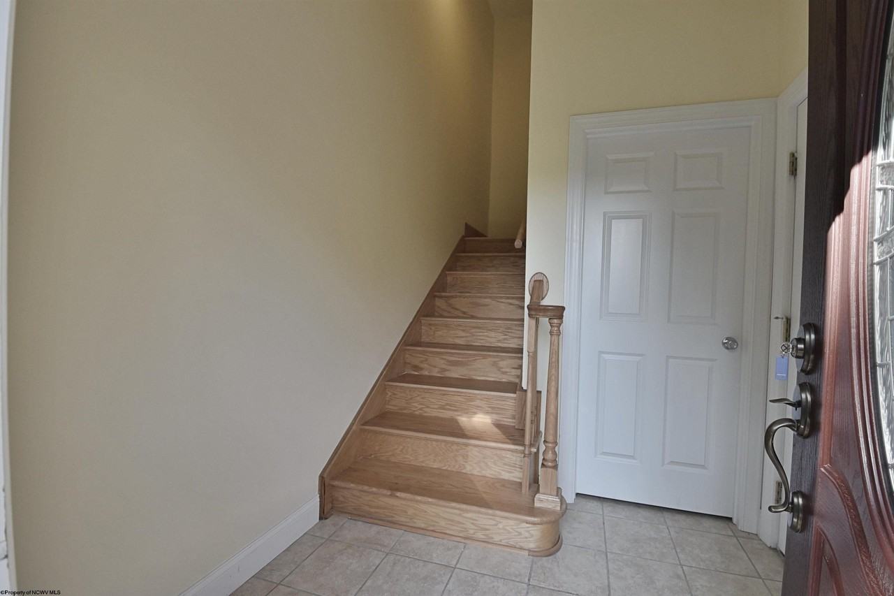 208 Timber Ridge Dr - Photo 4 of 23