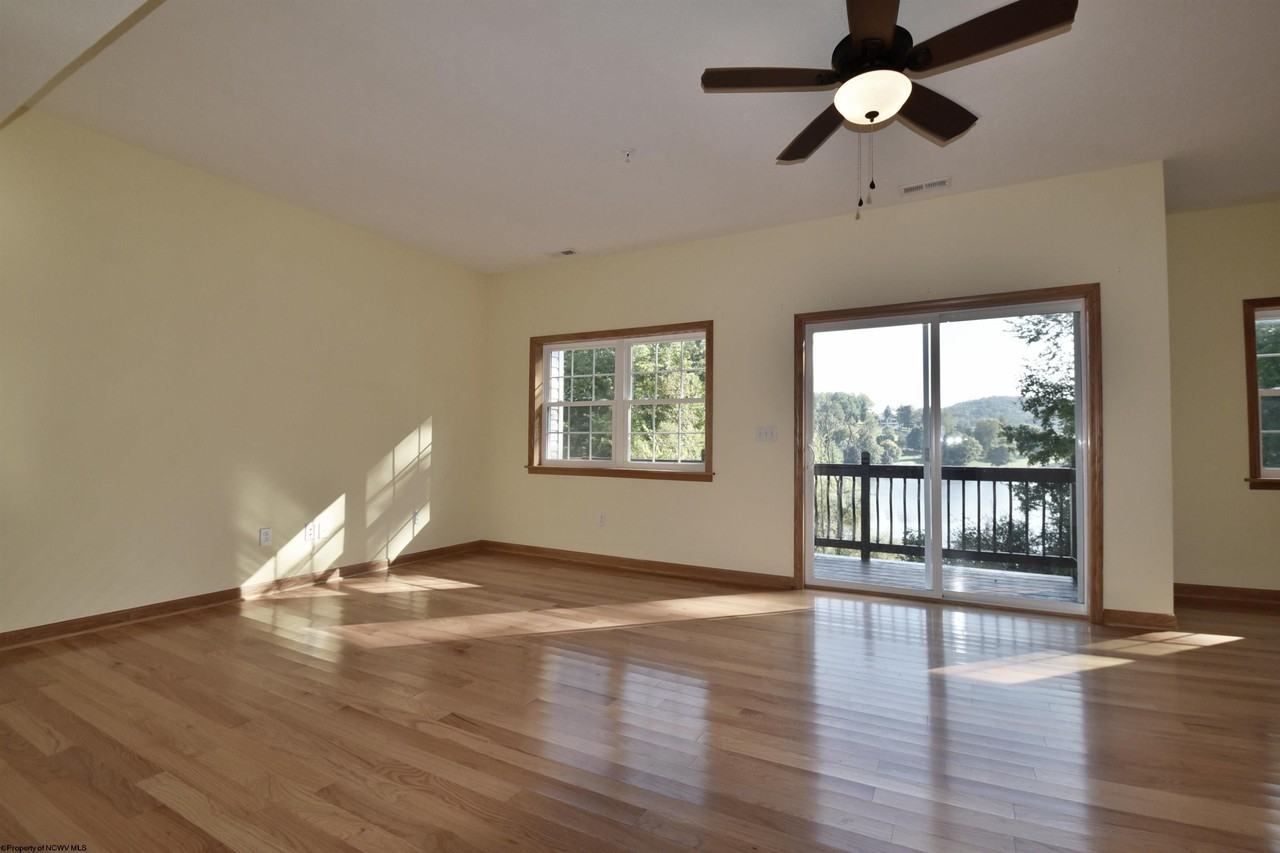 208 Timber Ridge Dr - Photo 5 of 23