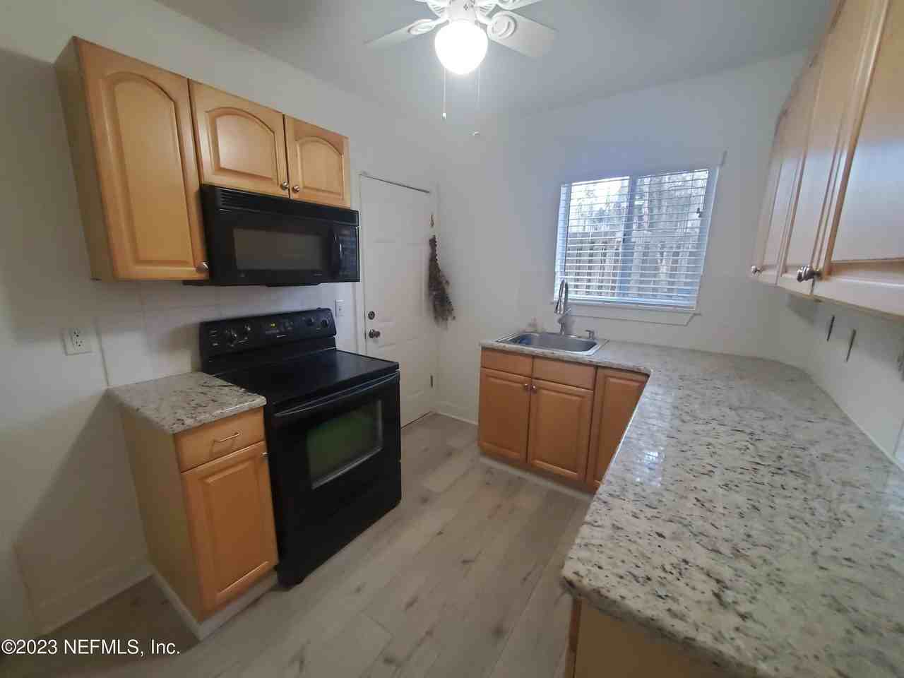 2159 Riverside Ave #1 - Photo 7 of 29