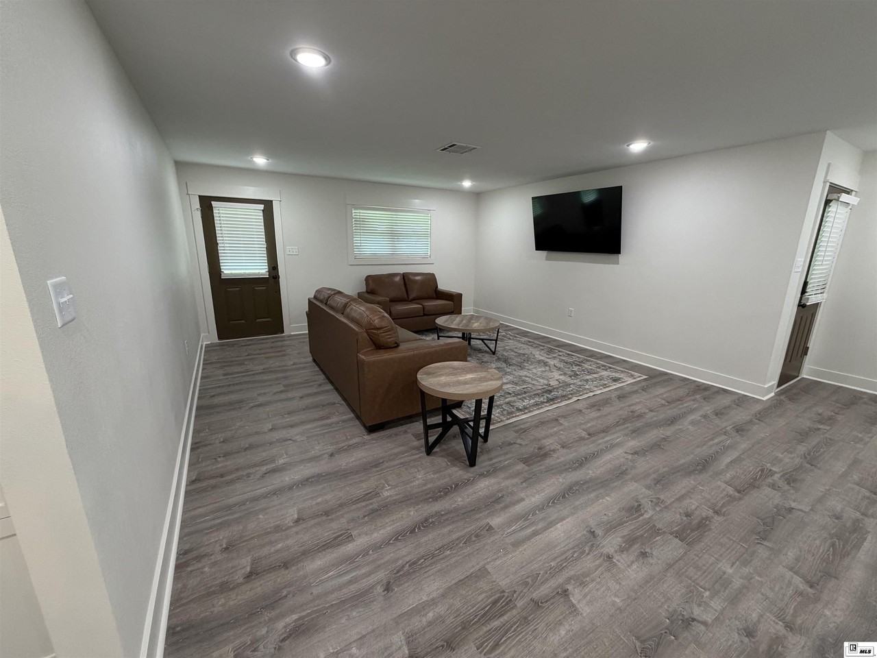 204 Ashley Ave - Photo 2 of 13