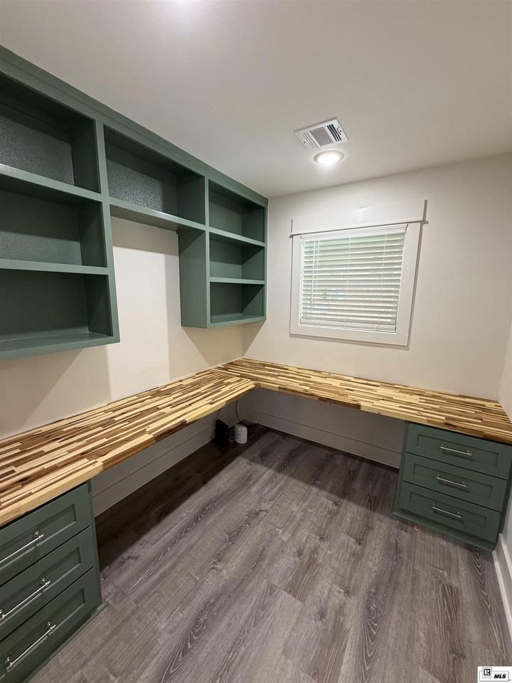 204 Ashley Ave - Photo 7 of 13