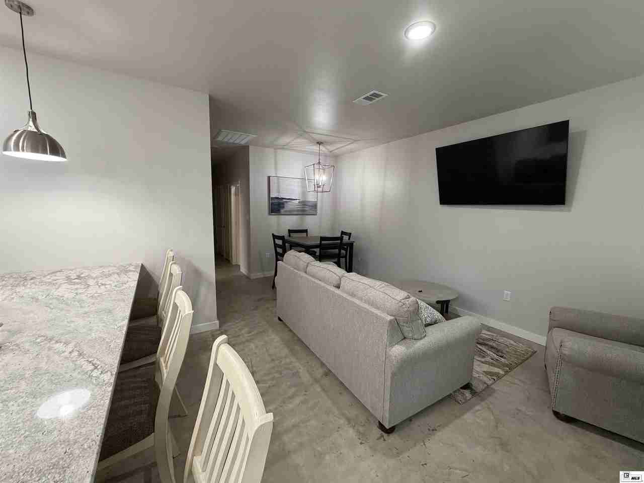 106 Bradley St - Photo 6 of 6