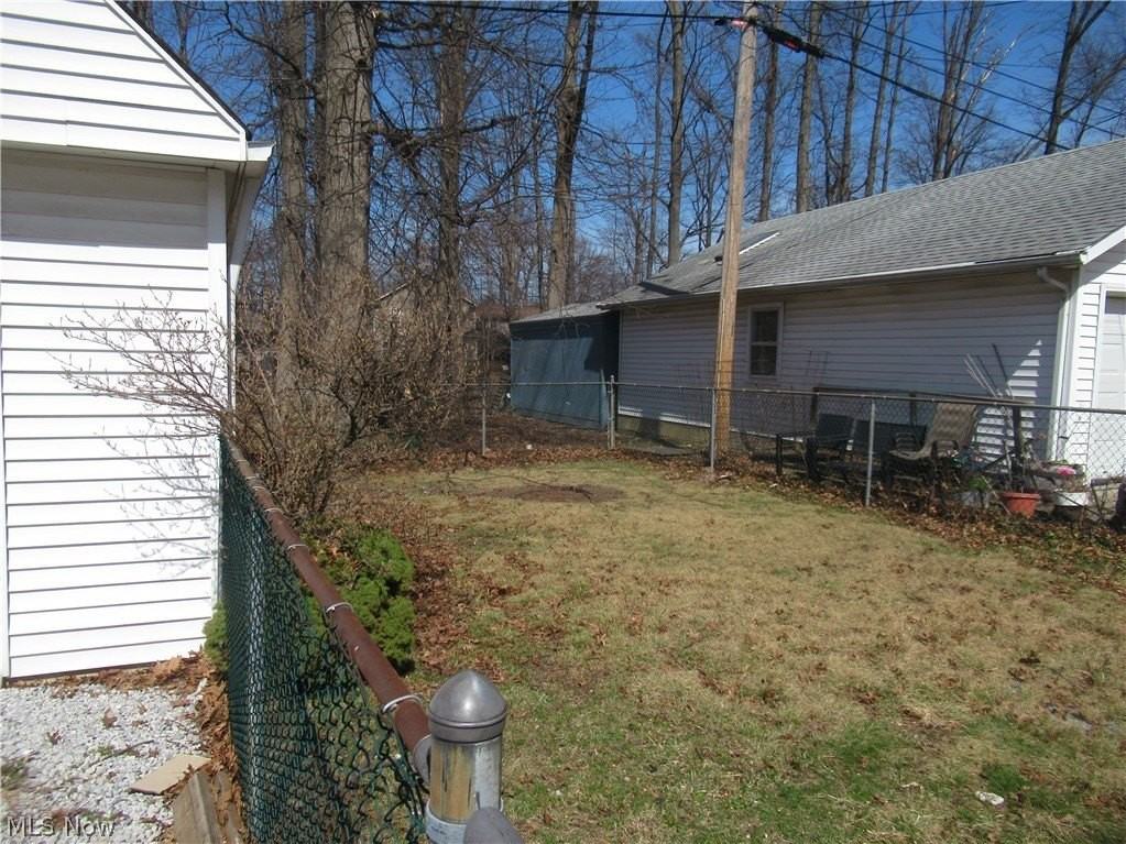 29107 Fuller Ave - Photo 7 of 25