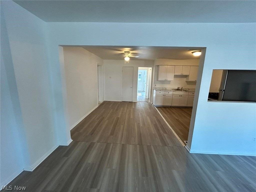 2236 W 103rd St #6 - Photo 4 of 15