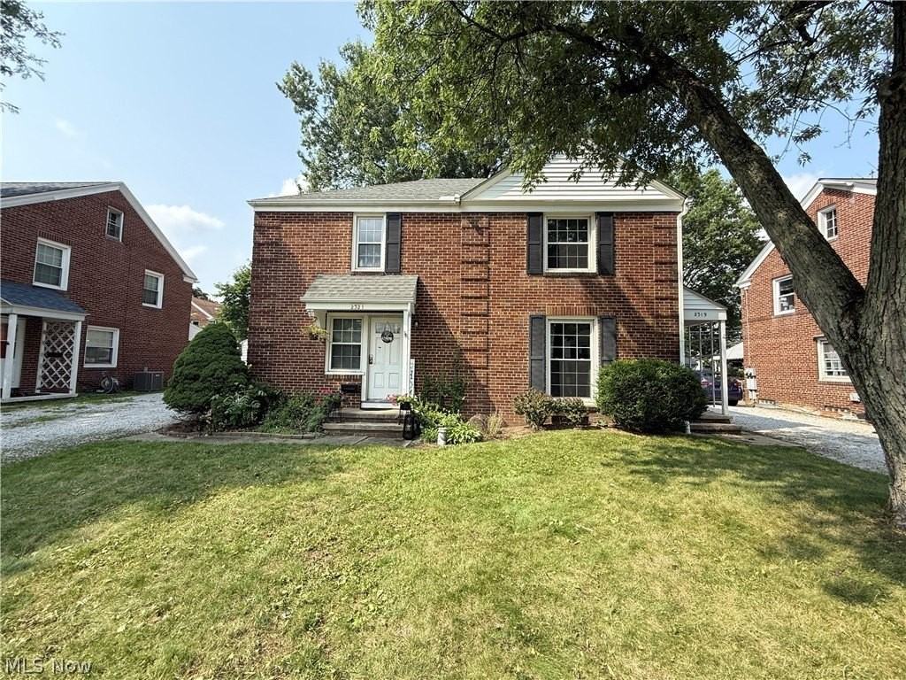 2319 Broad Blvd - Photo 4 of 39