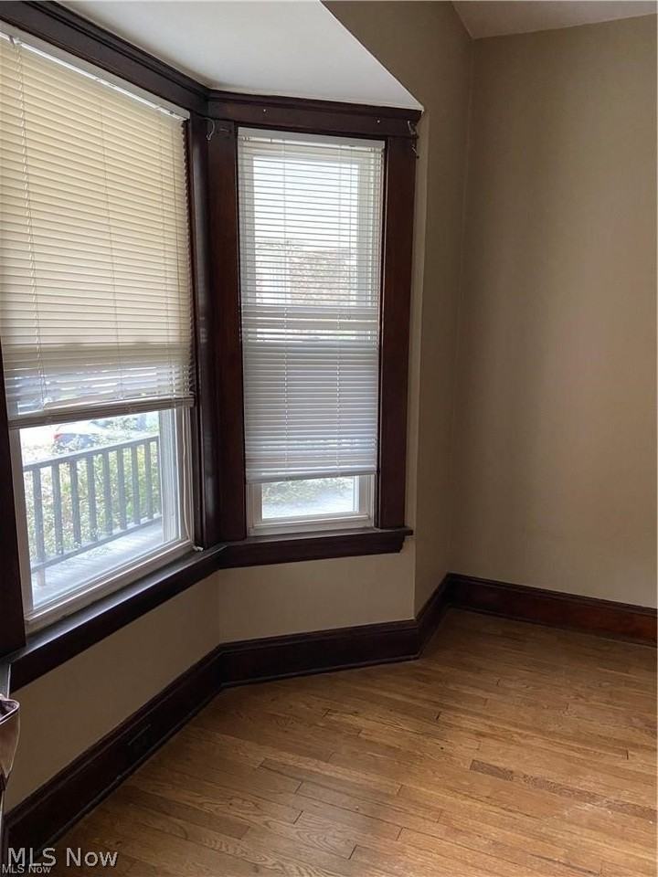 2628 E 124th St #1 - Photo 3 of 11