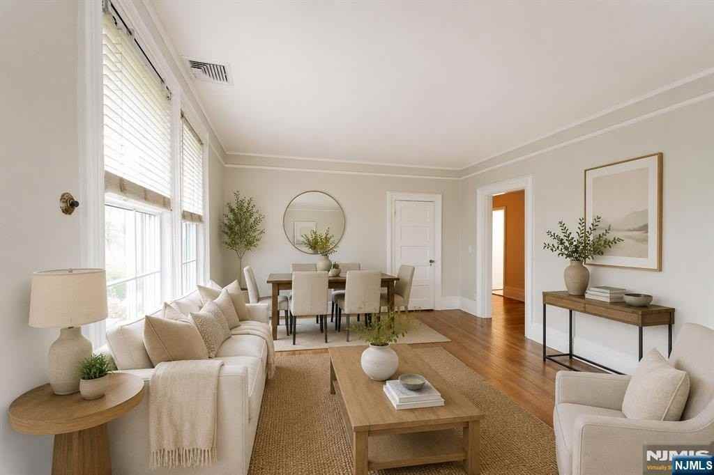 105 E Palisade Ave #B - Photo 7 of 17