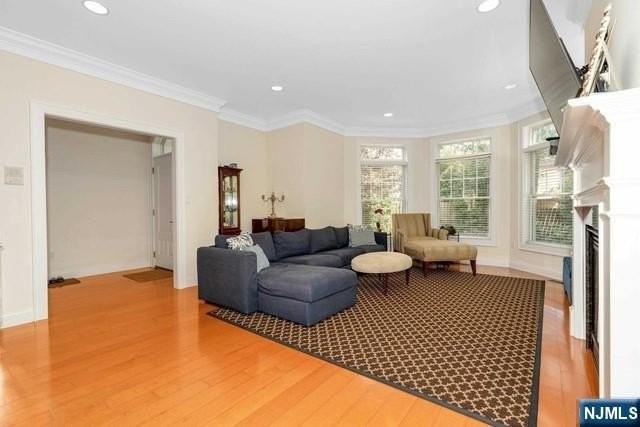 25 E Linden Ave - Photo 6 of 24