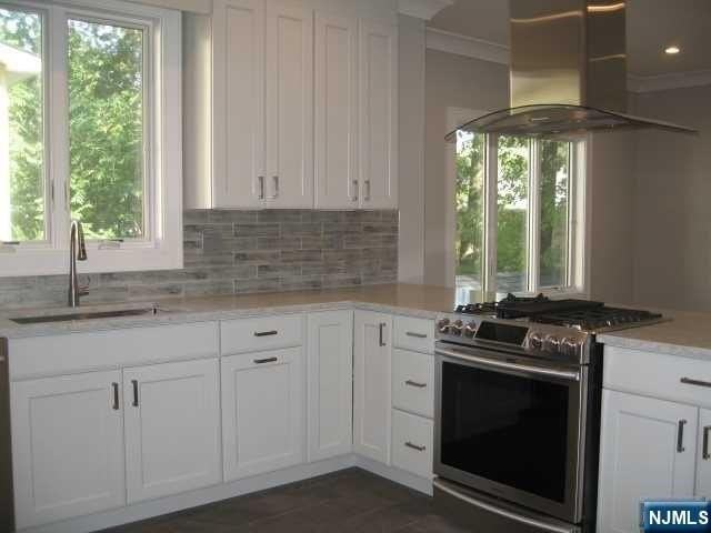 816 Jassamine Way - Photo 7 of 24