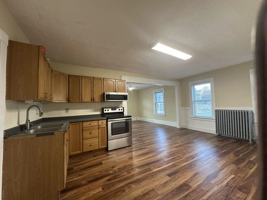 featured image of 34 Maple St #2