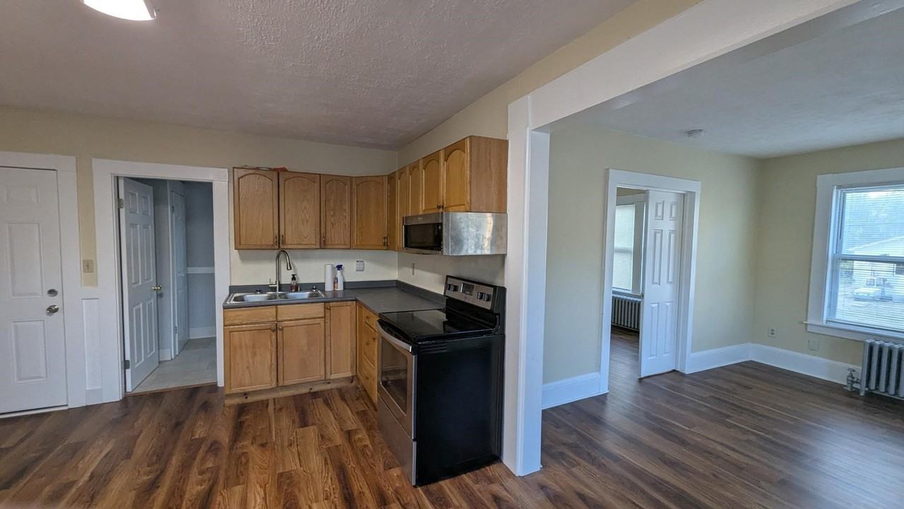 34 Maple St #2 - Photo 4 of 20