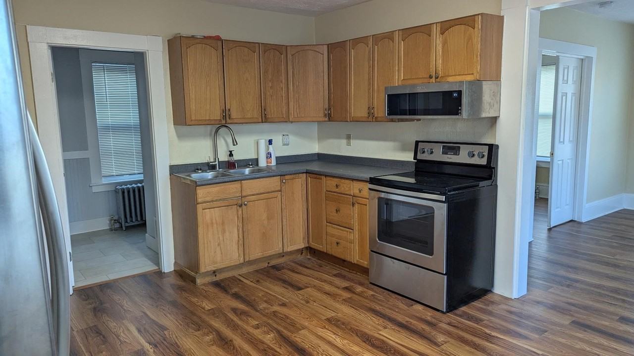 34 Maple St #2 - Photo 6 of 20