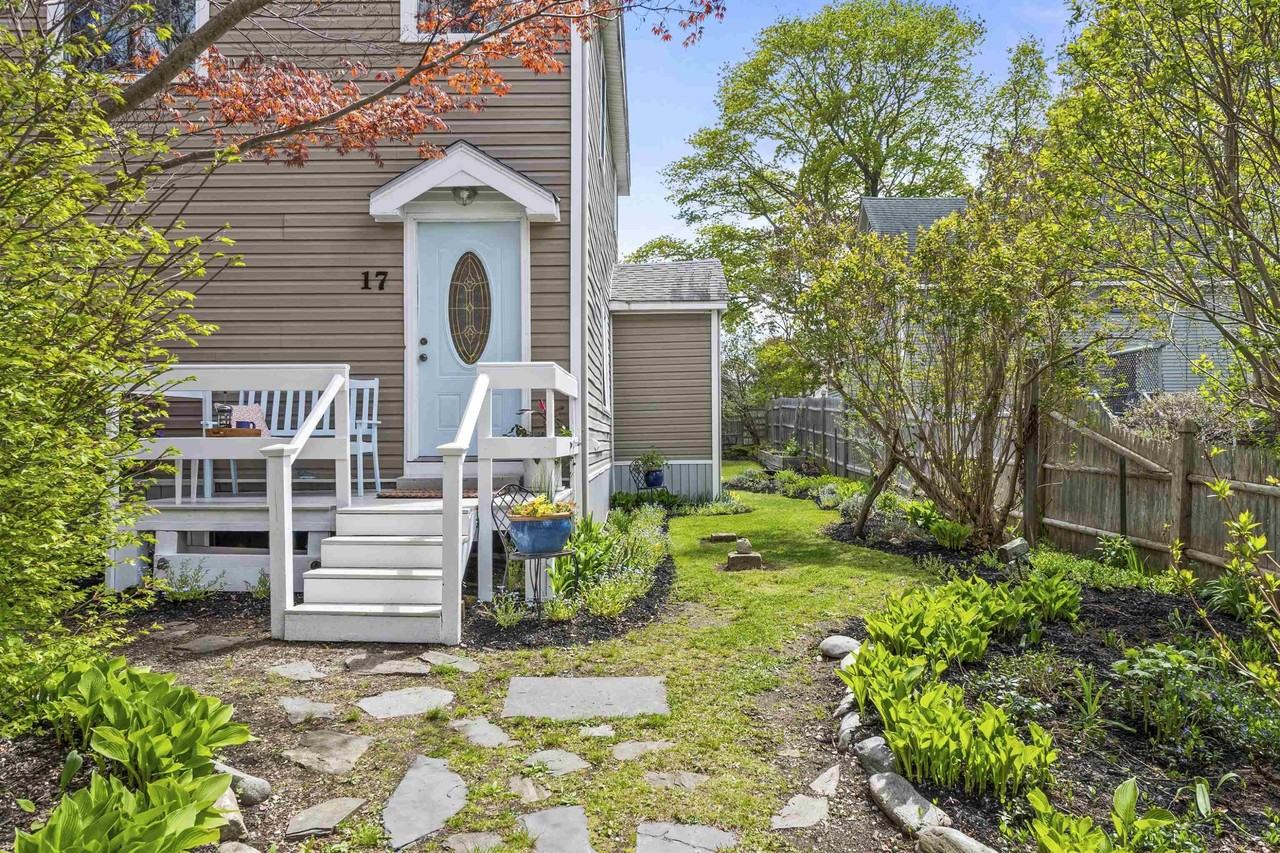 17 Elizabeth St - Photo 2 of 49