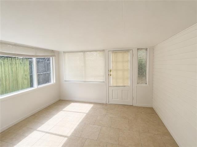838 Weiblen Pl - Photo 7 of 11