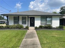 3421 Clearview Pkwy - Photo 1 of 1