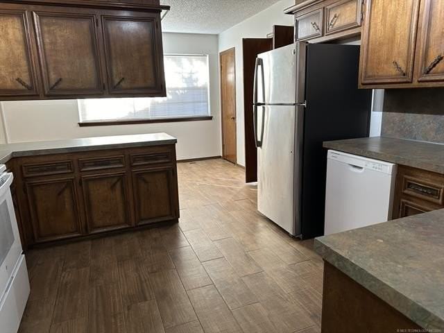12814 E 37th Pl - Photo 5 of 12