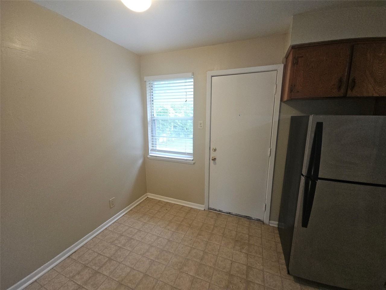6419 Onyx Dr N - Photo 6 of 19