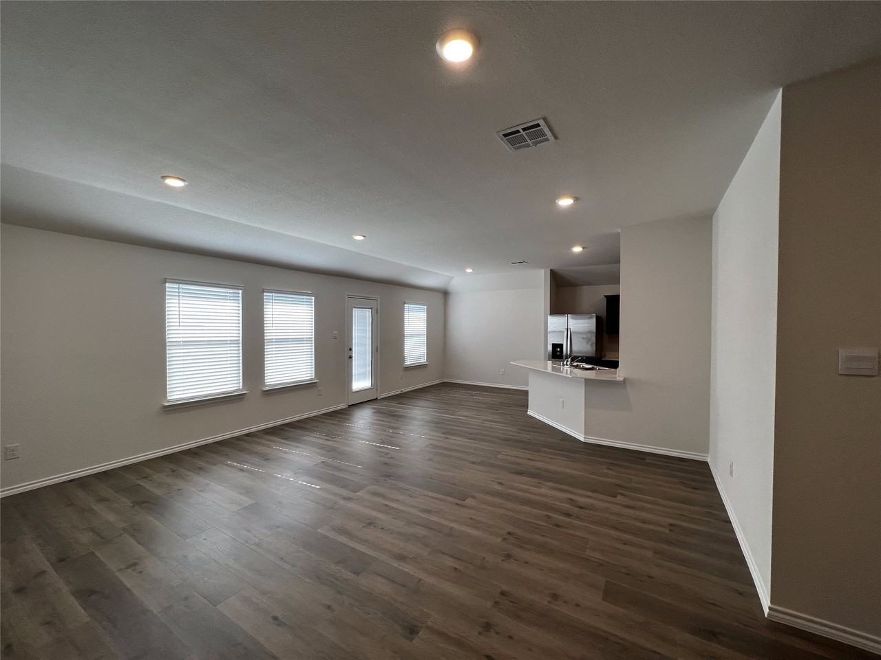 2304 Alamo Rd - Photo 4 of 22