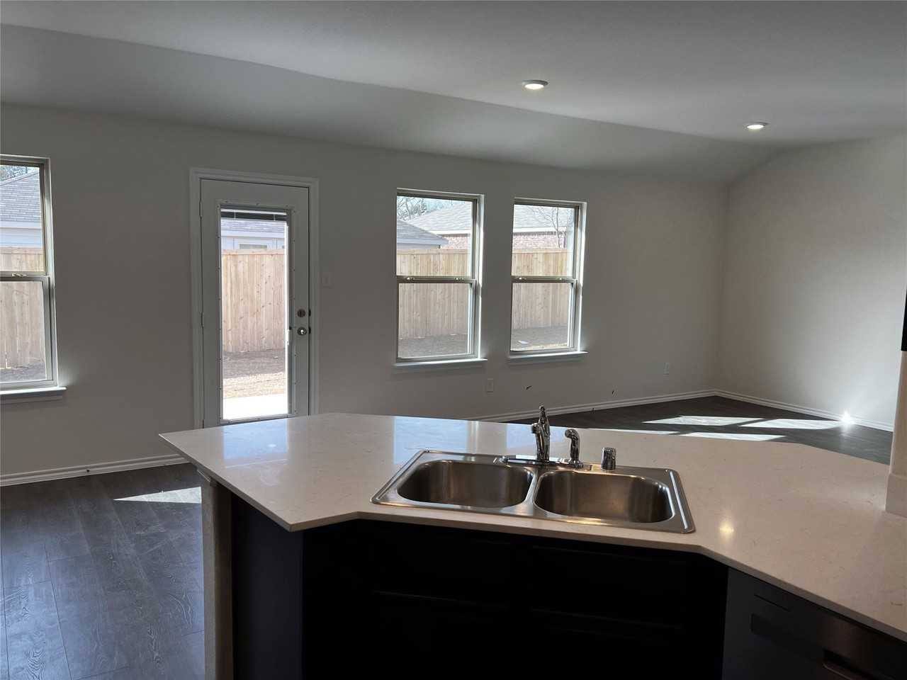 2304 Alamo Rd - Photo 6 of 22