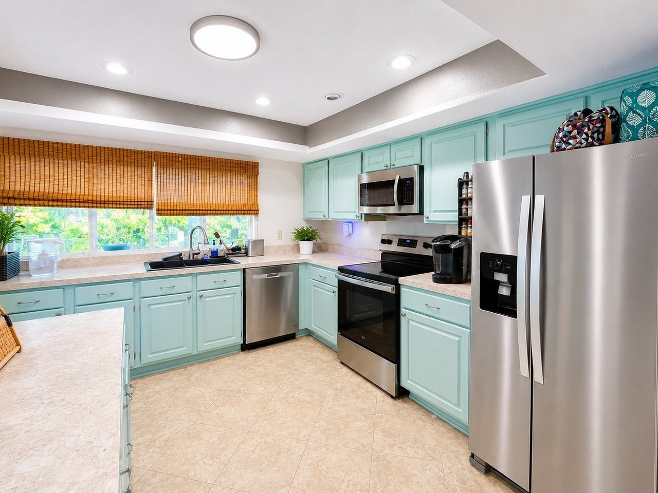 3201 Christie Cir - Photo 4 of 34