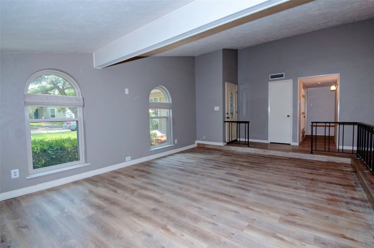 3201 Christie Cir - Photo 6 of 34