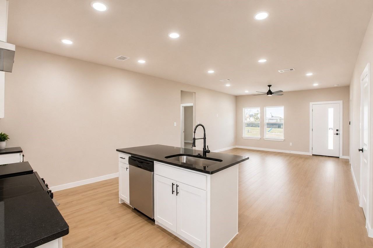 120 Brookview Drive - Photo 6 of 30