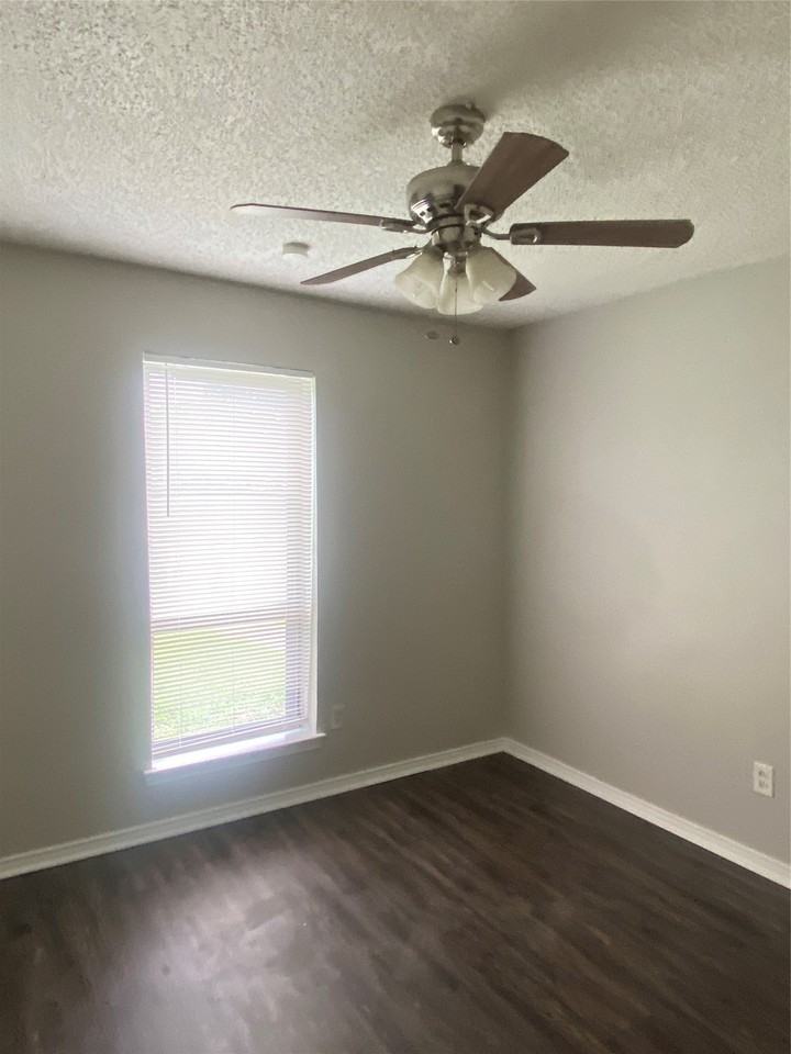 2617 Arcady Cir - Photo 7 of 14