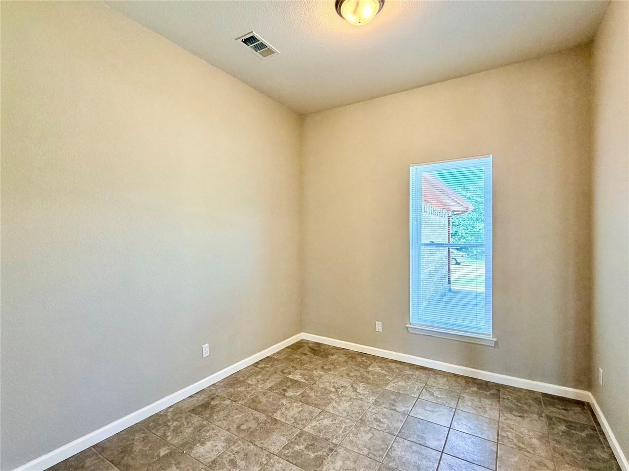 1412 La Mirada - Photo 3 of 20