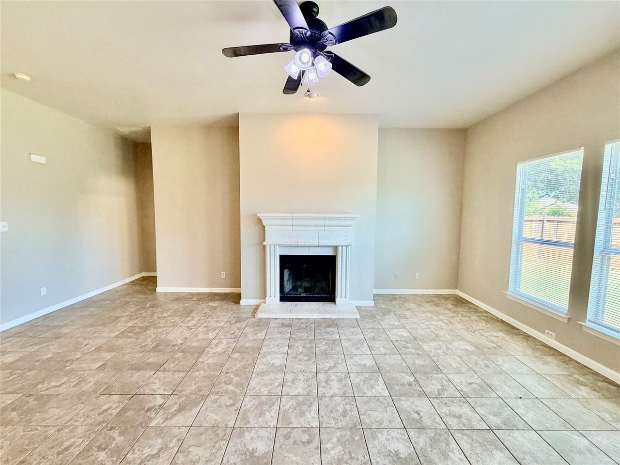 1412 La Mirada - Photo 6 of 20