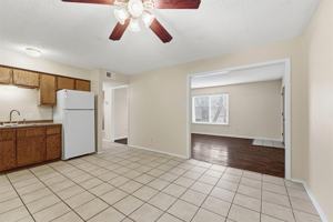 featured image of 410 W Franklin St #8
