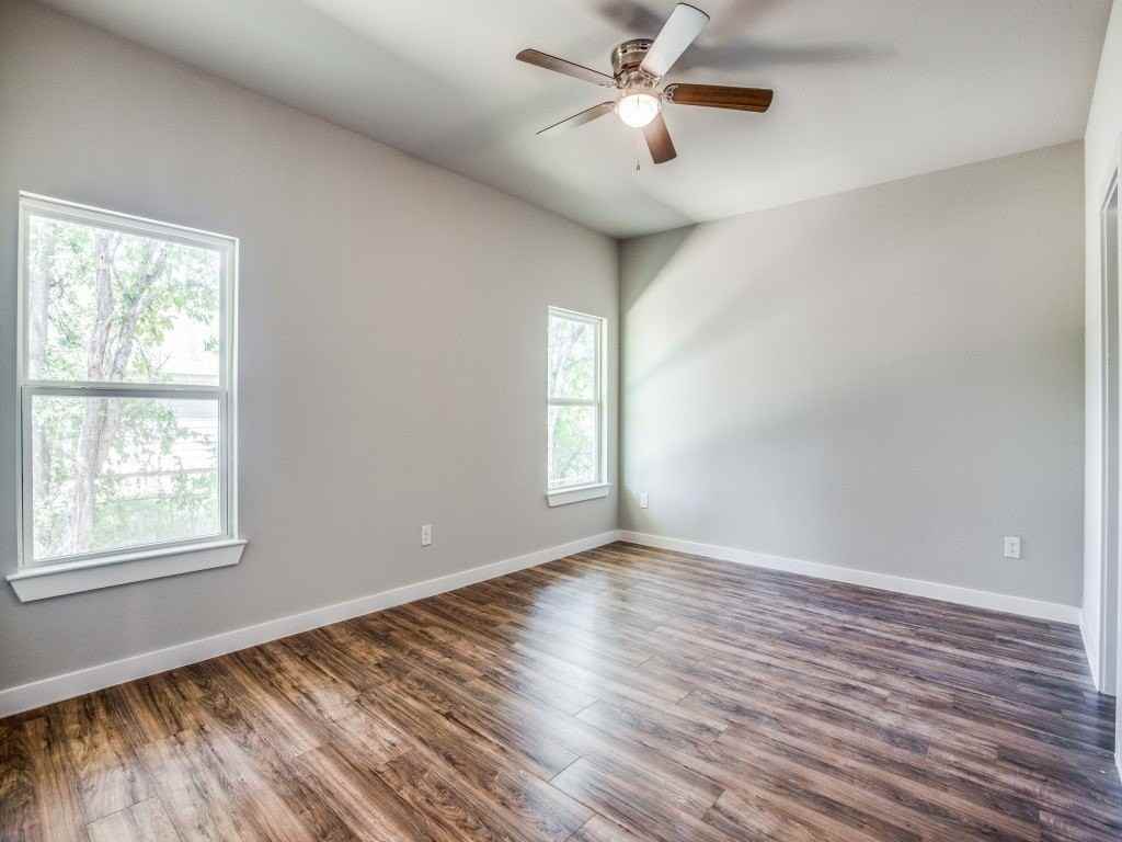 3306 Cedar St - Photo 6 of 12