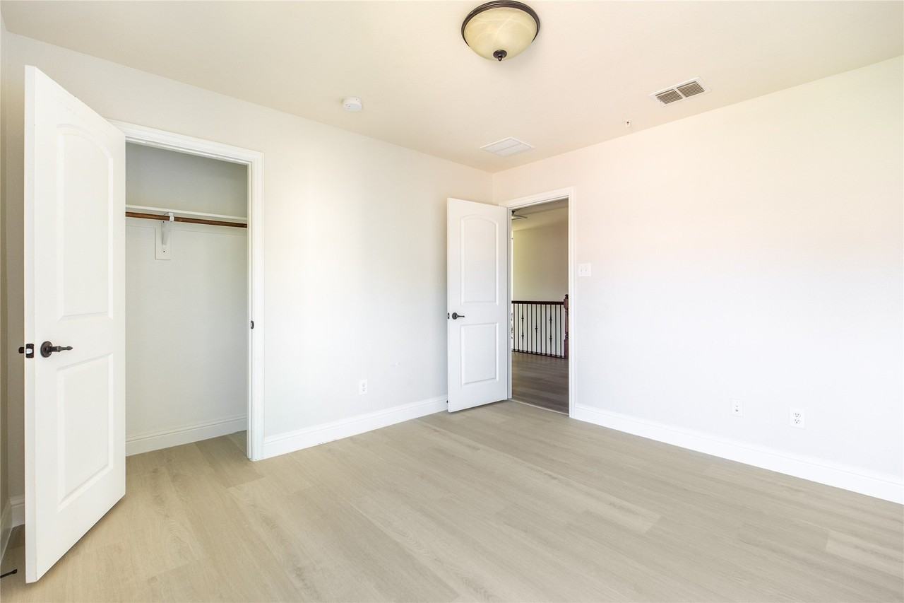 2625 Jackson Dr - Photo 5 of 23
